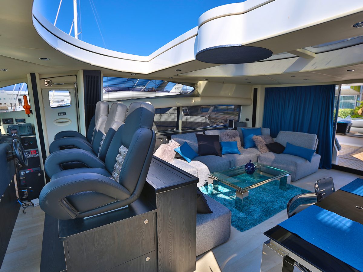 interieur_yacht_Predator_82