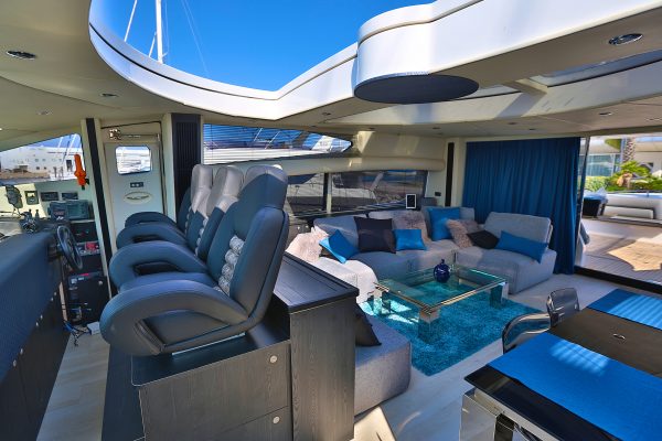 interieur_yacht_Predator_82